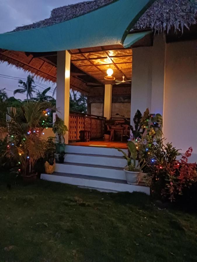 Weeroona Huts Homestay Pacifico San Isidro  Exteriér fotografie